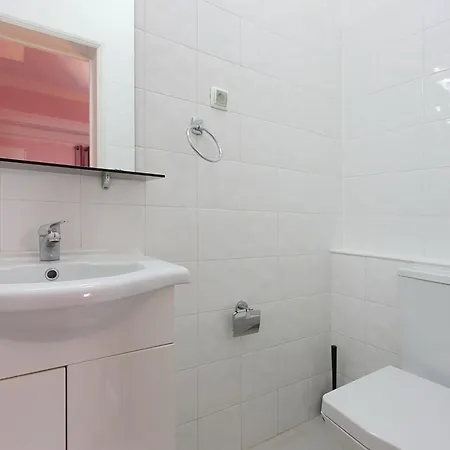 Guest house Anglesh Located Near The Centre Lisbon